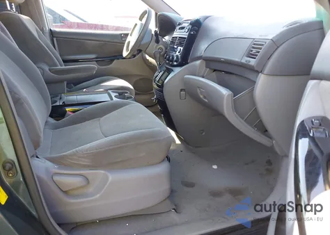 2004 Toyota Sienna Le z USA, uszkodzony, nr VIN 5TDZA23C74S097528